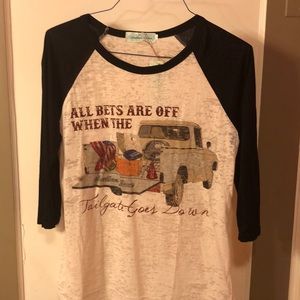 Women’s burn out tee